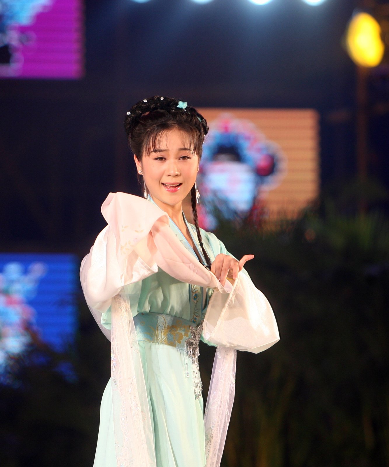 李旭丹