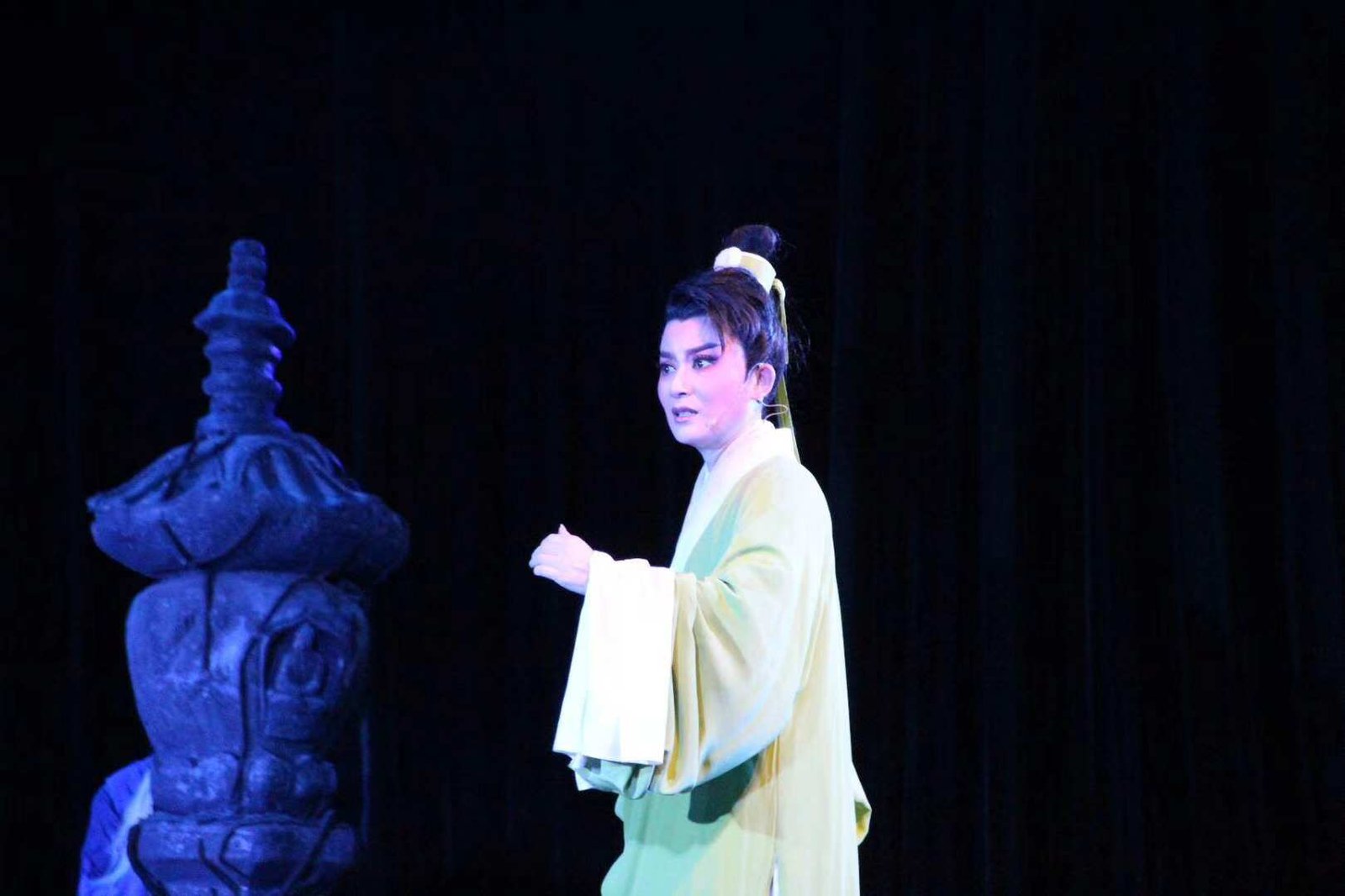 陈丽宇