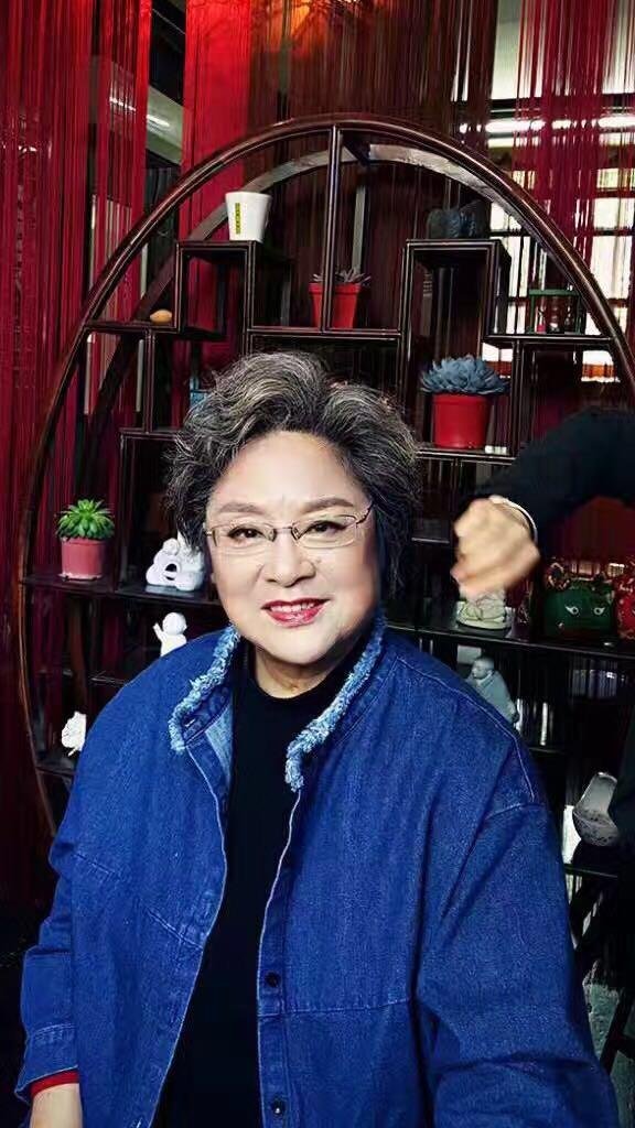 陈书君