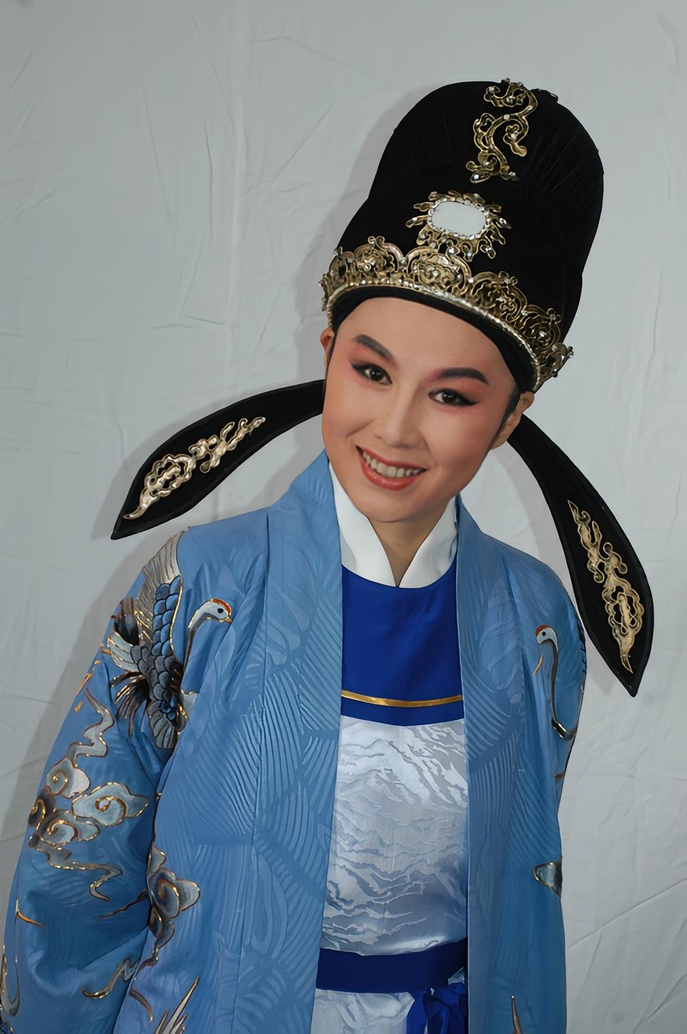 魏春芳