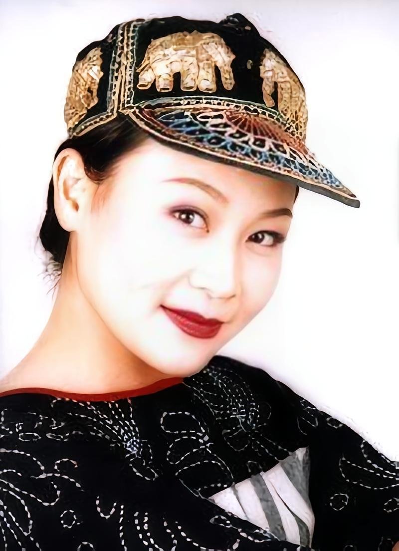 张小君